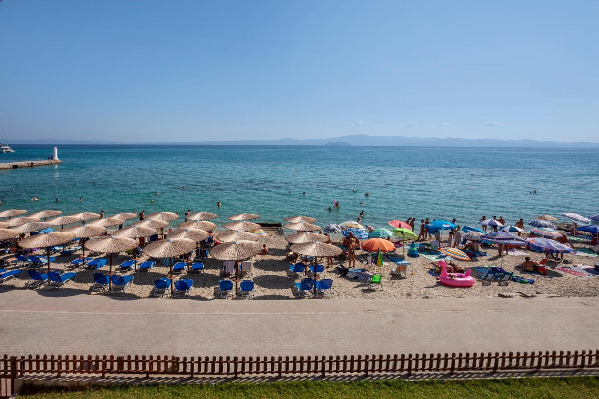 Aleksia Seaside Deluxe Apartment Pefkochori Exterior photo